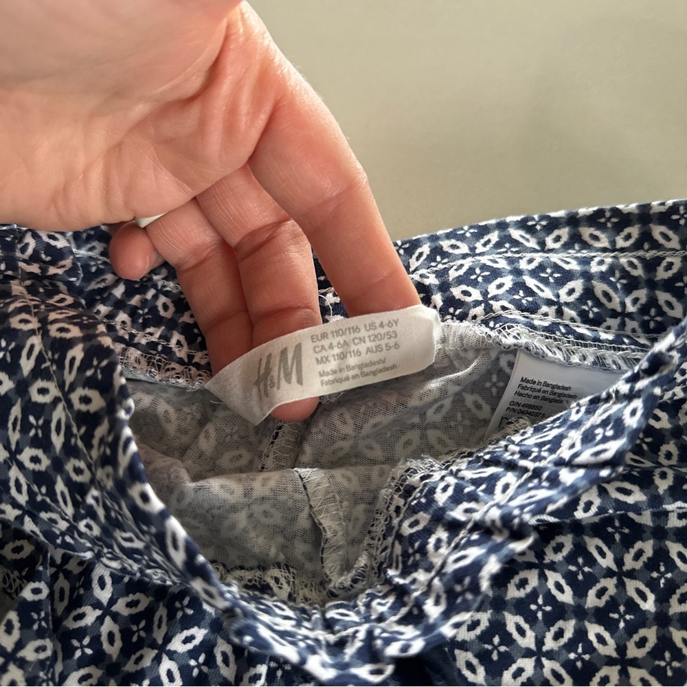 H&M Shorts - Picture 4 of 4